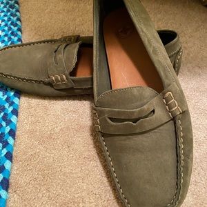 Women’s olive suede driving shoe